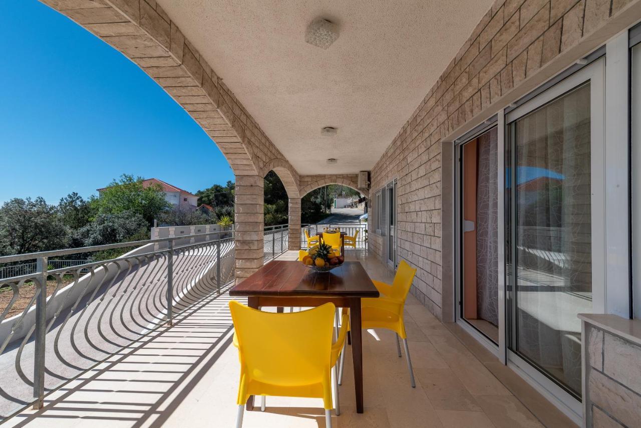 Apartman Bikaca 1 *